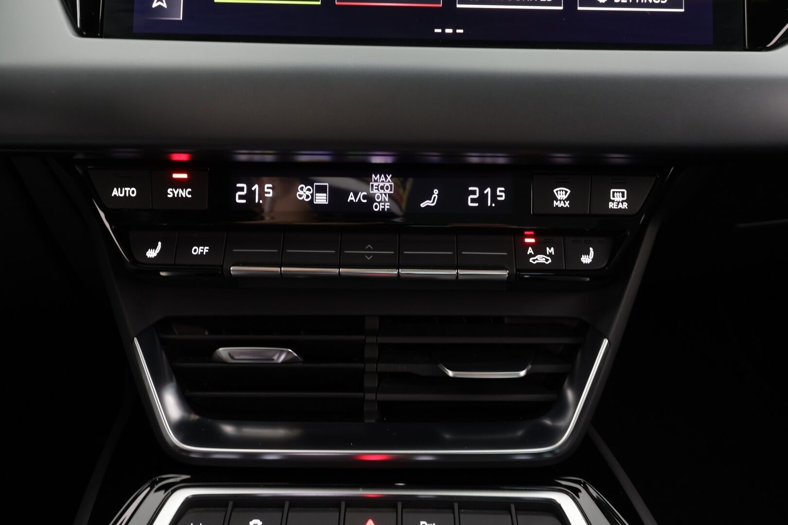 AUDI E-TRON GT 2022 60 quattro * ILP / ACC / Matrix-LED / 360° / Nahkaverhoilu / Lasikatto / Navi / Kaistavahti / KeylessGO * - 2x Latauskaapelit / Kahdet renkaat / Merkkihuollettu! - HULLU BLACKWEEK KORKOTARJOUS 2,49%