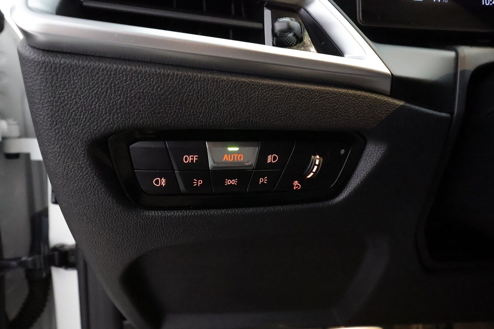 BMW I4 2025 xDrive40 M Sport * Widescreen / ACC / HUD / LED / 360° / Sportpenkit / Navi / Kaistavahti / Comfort Access / HiFi * - Akku kuntotarkastettu SoH 97,3% / Kahdet renkaat - HULLU BLACKWEEK KORKOTARJOUS 2,49%