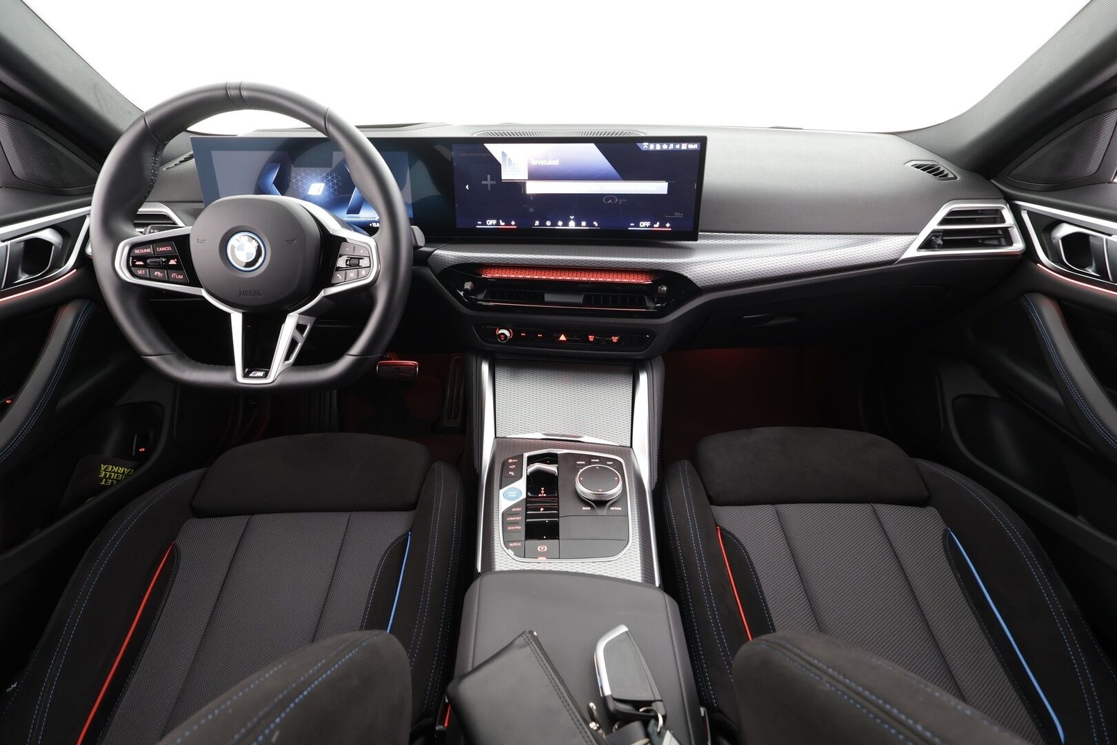 BMW I4 2025 xDrive40 M Sport * Widescreen / ACC / HUD / LED / 360° / Sportpenkit / Navi / Kaistavahti / Comfort Access / HiFi * - Akku kuntotarkastettu SoH 97,3% / Kahdet renkaat - HULLU BLACKWEEK KORKOTARJOUS 2,49%