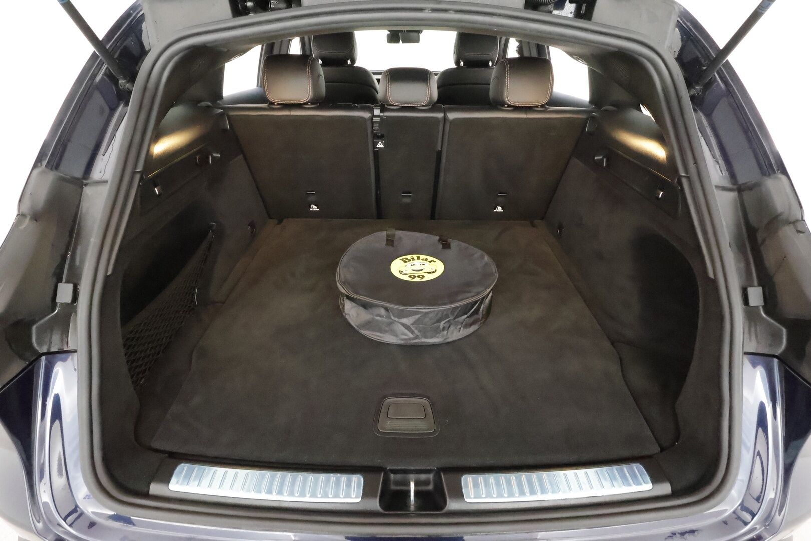 MERCEDES-BENZ EQC 2023 400 AMG * Distronic+ / P.kamera / Multibeam / Navi / Midline / Muistipenkit / KeylessGo / Sähköluukku / Widescreen * - HULLU BLACKWEEK KORKOTARJOUS 2,49%