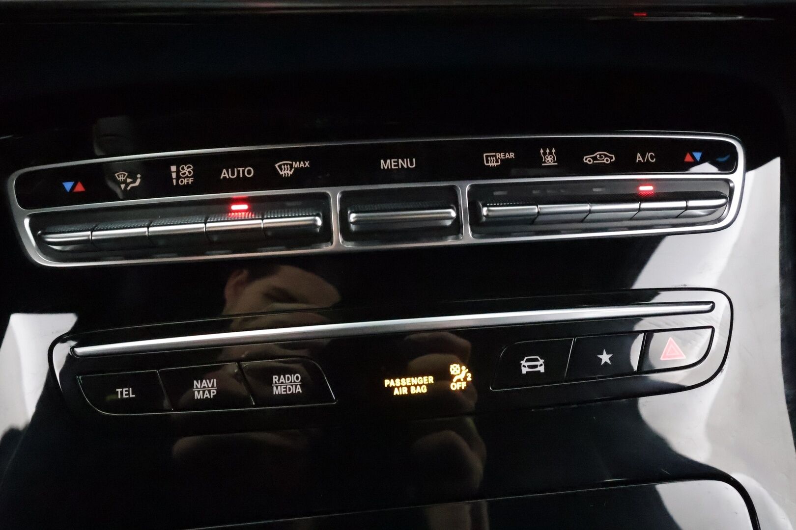 MERCEDES-BENZ EQC 2023 400 AMG * Distronic+ / P.kamera / Multibeam / Navi / Midline / Muistipenkit / KeylessGo / Sähköluukku / Widescreen * - HULLU BLACKWEEK KORKOTARJOUS 2,49%