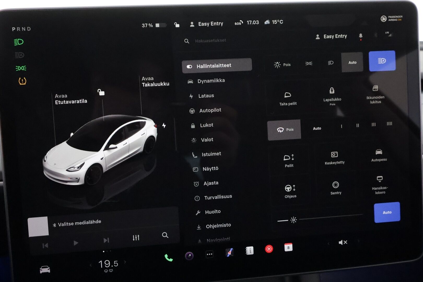 TESLA MODEL 3 2022 Performance Dual Motor * ILP / ACC / Matrix-LED / P.kamera / Muistipenkki / Premium Audio / Navi / Kaistavahti / Keyless * - Akku kuntotarkastettu 