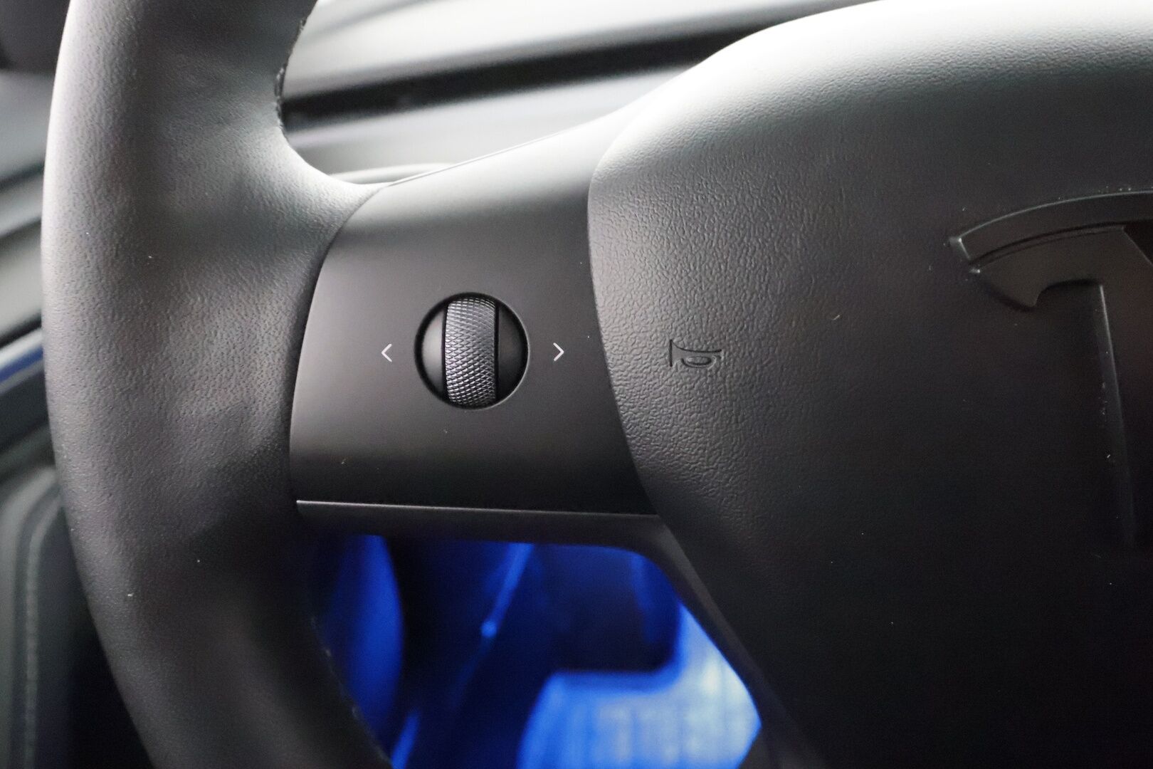 TESLA MODEL 3 2022 Performance Dual Motor * ILP / ACC / Matrix-LED / P.kamera / Muistipenkki / Premium Audio / Navi / Kaistavahti / Keyless * - Akku kuntotarkastettu 