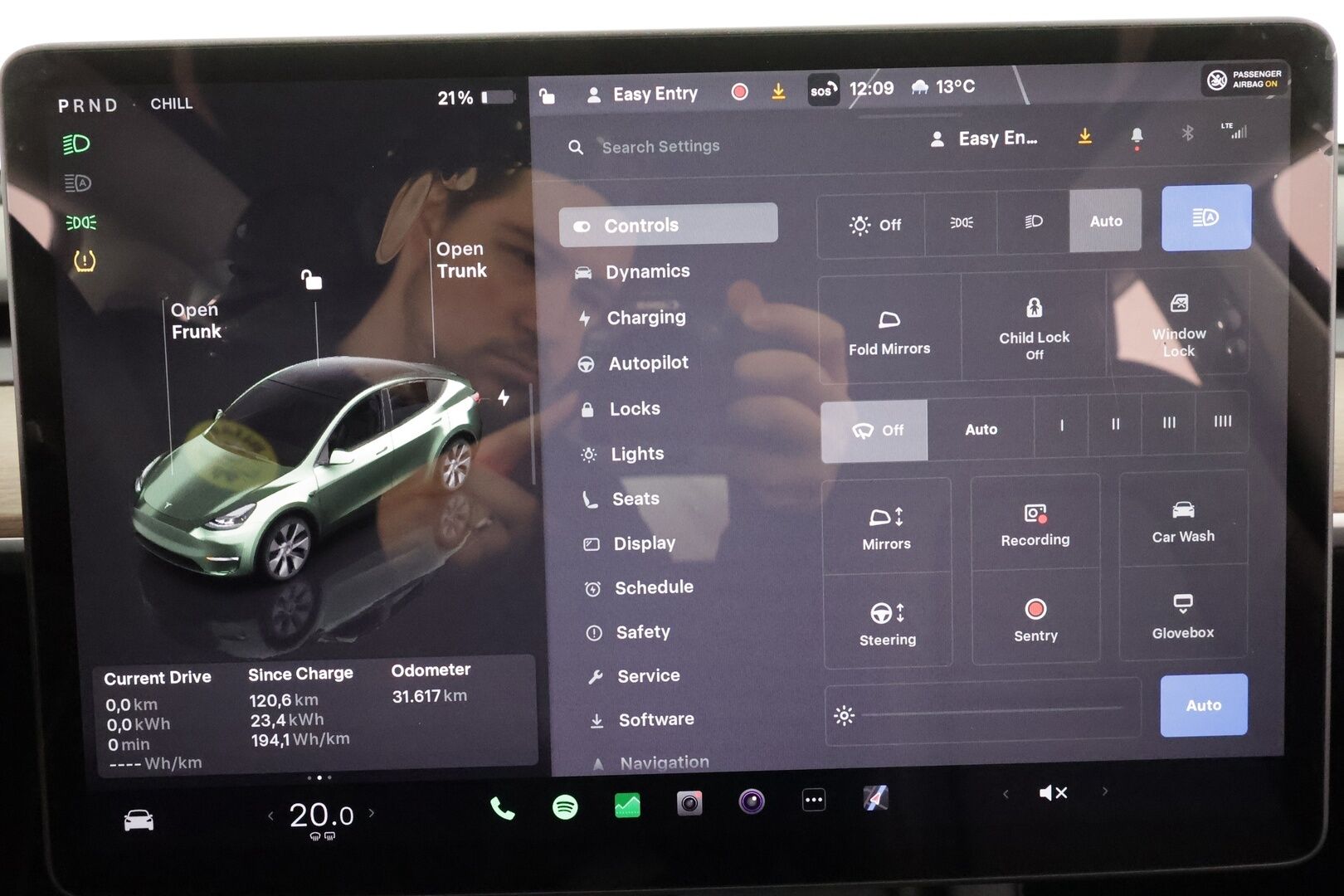 TESLA MODEL Y 2024 RWD * Lasikatto / P.kamera / Matrix LED / Premium Audio / ILP / Navi / Nahat * - Akku kuntotarkastettu 