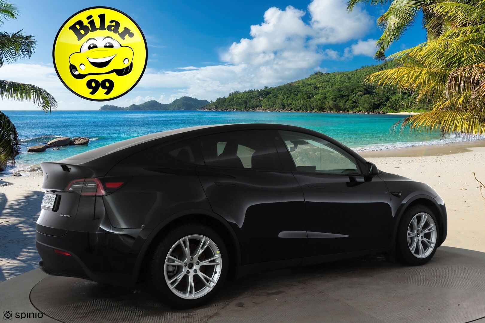 TESLA MODEL Y 2023 Long Range Dual Motor * Lasikatto / Premium Audio / P.kamera / Matrix LED / ILP / Nahat / Navi * - Kahdet renkaat aluvanteilla - HULLUT BLACKWEEK JATKOT - KORKOTARJOUS 2,49%