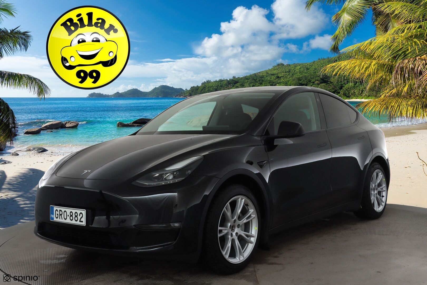 TESLA MODEL Y 2023 Long Range Dual Motor * Lasikatto / Premium Audio / P.kamera / Matrix LED / ILP / Nahat / Navi * - Kahdet renkaat aluvanteilla - HULLUT BLACKWEEK JATKOT - KORKOTARJOUS 2,49%