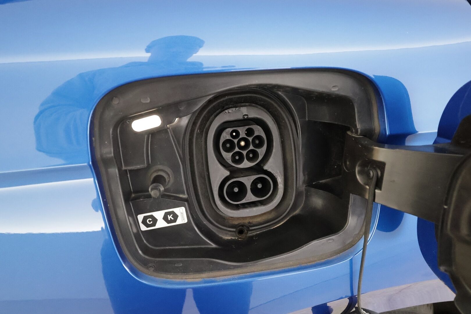 Skoda Enyaq 2022 80 iV * Lämpöpumppu / Vetokoukku / Adapt.Vakkari / Matrix LED / 360-Kamera / Navi / Kaistavahti / Keyless - Kahdet renkaat / Merkkihuollot