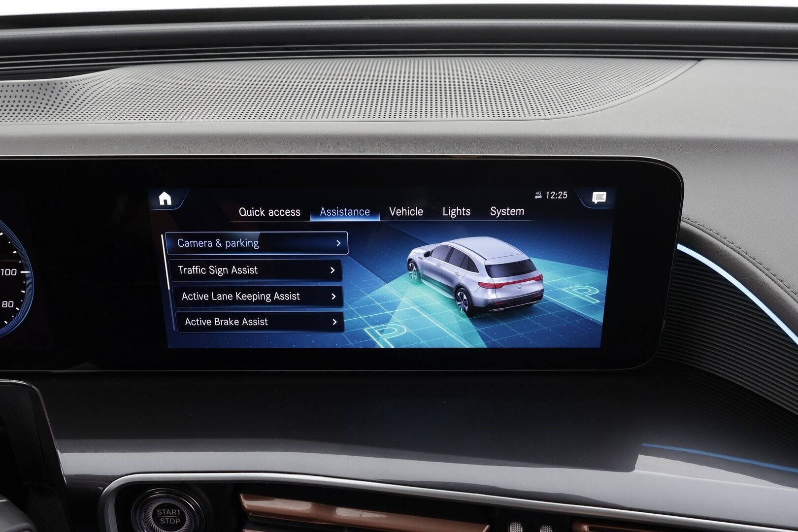 MERCEDES-BENZ EQC 2023 400 4Matic AMG * Distronic+ / 360° / Multibeam / HUD / Midline / Muistipenkit / Koukku / DTR+Q / KeylessGo / Puolinahat * - Kahdet renkaat aluvanteilla - HULLUT JOULUT KORKOTARJOUS 2,49% 