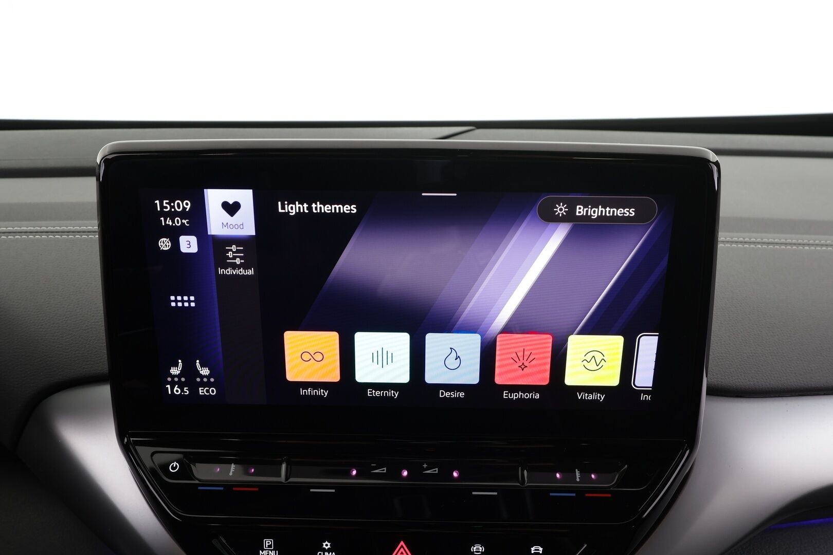 VOLKSWAGEN ID.4 2023 Pro Performance 150 kW * ILP / ACC / 360° Kamera / Hierovat Sportpenkit Muistilla / Keyless / Navi * - Koti & Kauppalaturi / Kahdet renkaat / Merkkihuollettu - HULLUT JOULUT KORKOTARJOUS 2,49% 