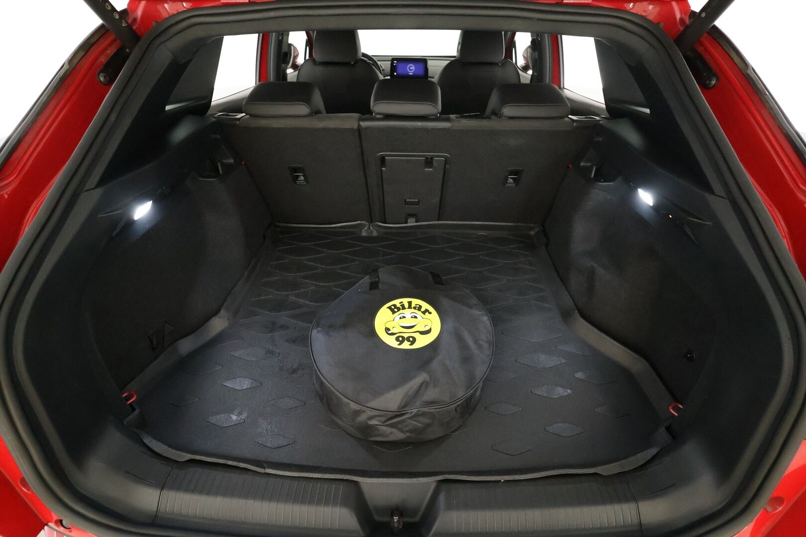 VOLKSWAGEN ID.4 2023 Pro Performance 150 kW * ILP / ACC / 360° Kamera / Hierovat Sportpenkit Muistilla / Keyless / Navi * - Koti & Kauppalaturi / Kahdet renkaat / Merkkihuollettu - HULLUT JOULUT KORKOTARJOUS 2,49% 