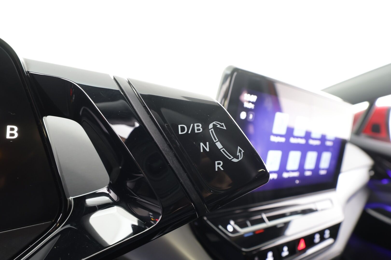 VOLKSWAGEN ID.4 2023 Pro Performance 150 kW * ILP / ACC / 360° Kamera / Hierovat Sportpenkit Muistilla / Keyless / Navi * - Koti & Kauppalaturi / Kahdet renkaat / Merkkihuollettu - HULLUT JOULUT KORKOTARJOUS 2,49% 