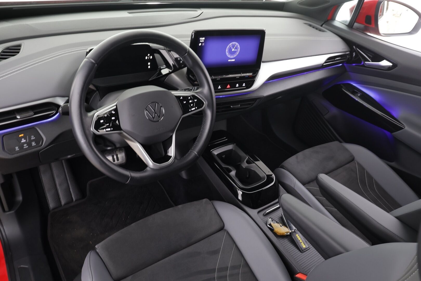 VOLKSWAGEN ID.4 2023 Pro Performance 150 kW * ILP / ACC / 360° Kamera / Hierovat Sportpenkit Muistilla / Keyless / Navi * - Koti & Kauppalaturi / Kahdet renkaat / Merkkihuollettu - HULLUT JOULUT KORKOTARJOUS 2,49% 