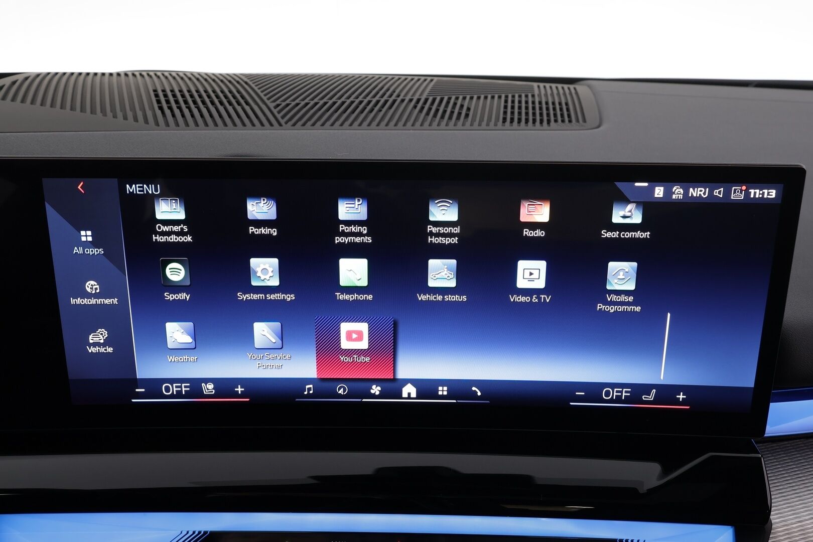 BMW I5 M60 2024 G60 M60 xDrive M Sport Pro * ACC / HUD / 360° / B&W / Ilmastoidut Muistipenkit / Panorama / Koukku / Adapt.LED * - Akku kuntotarkastettu / Adaptiivinen alusta Professional / Comfort Access / Nelipyöräohjaus / Kahdet renkaat aluvanteilla