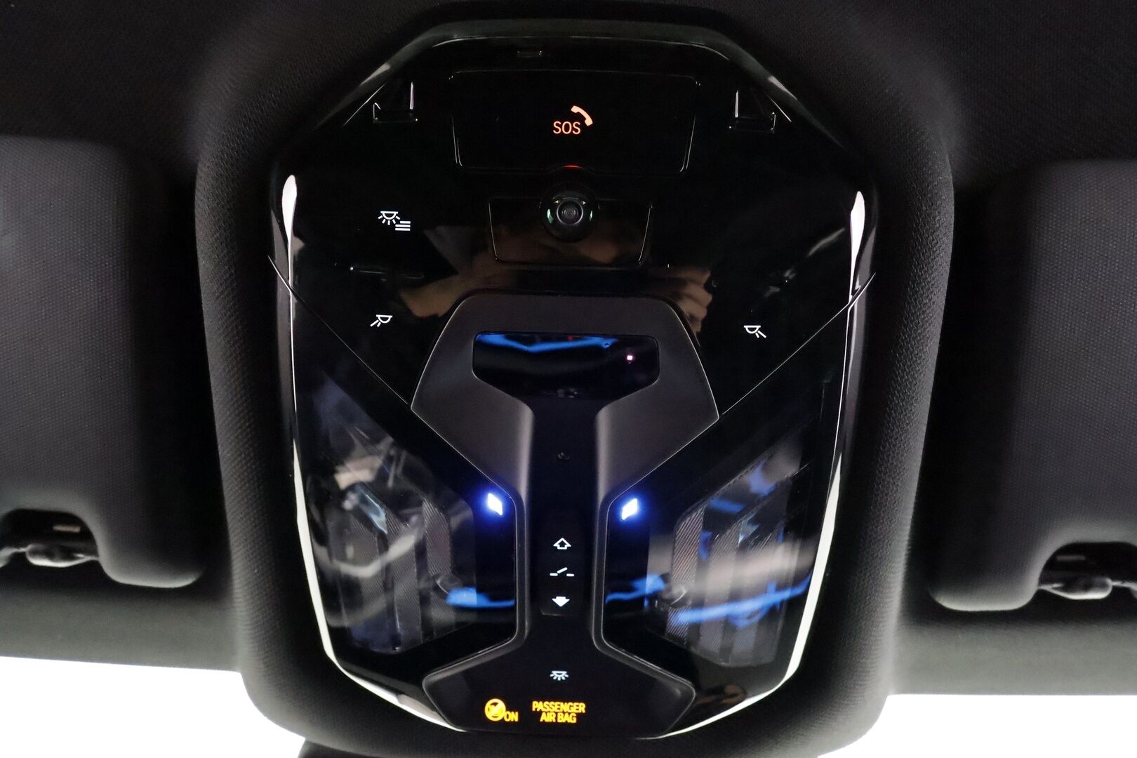 BMW I5 M60 2024 G60 M60 xDrive M Sport Pro * ACC / HUD / 360° / B&W / Ilmastoidut Muistipenkit / Panorama / Koukku / Adapt.LED * - Akku kuntotarkastettu / Adaptiivinen alusta Professional / Comfort Access / Nelipyöräohjaus / Kahdet renkaat aluvanteilla