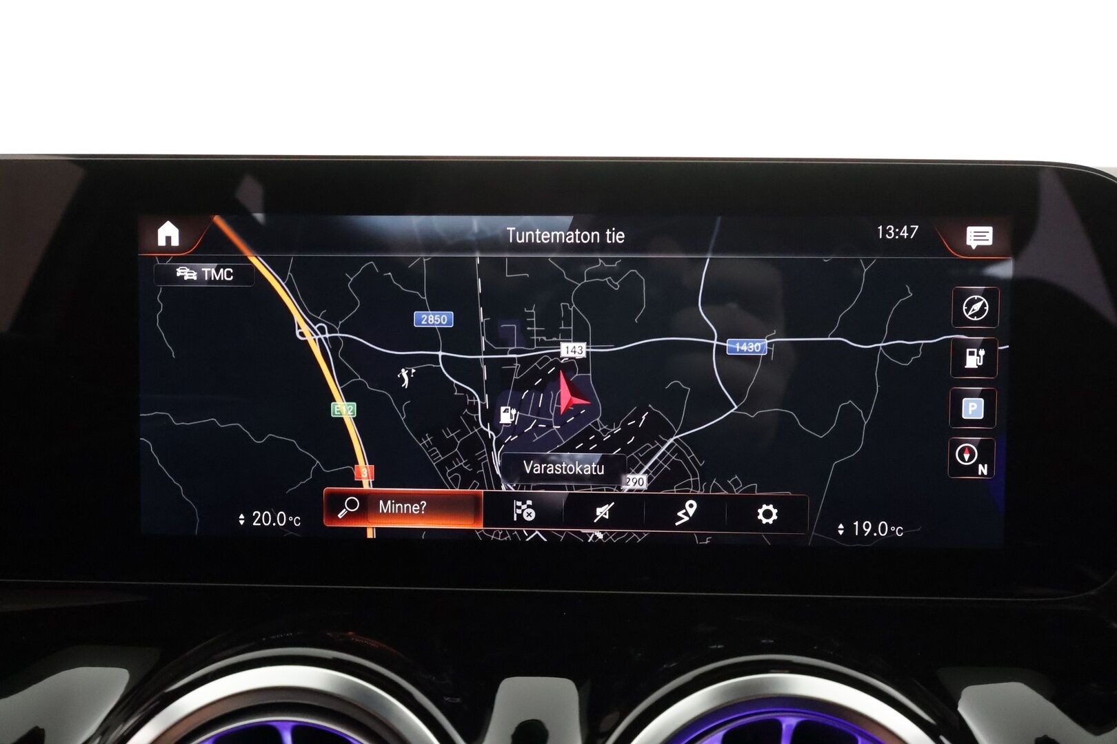 MERCEDES-BENZ EQA 2022 300 4MATIC Business AMG *Lisälämmitin / Widescreen / Distronic plus / LED / Keyless / Navi* - Puhdas CarVertical / MB alumiinivanteet alla / AMG