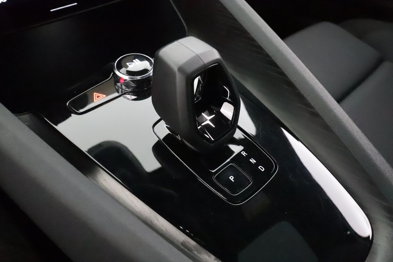 POLESTAR 2 2022 Long Range Dual Motor * Pilot&Plus / ILP / H&K / 360° / Pixel-LED / ACC / Lasikatto / Sportpenkki Muistilla / Navi *