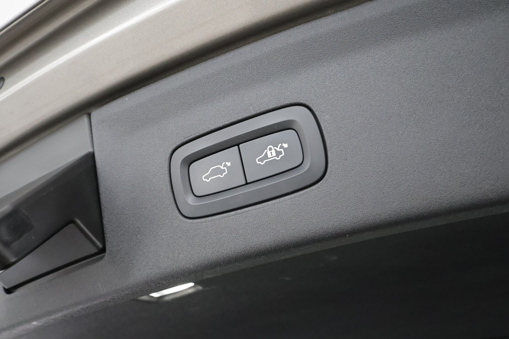 POLESTAR 2 2022 Long Range Dual Motor * Pilot&Plus / ILP / H&K / 360° / Pixel-LED / ACC / Lasikatto / Sportpenkki Muistilla / Navi *