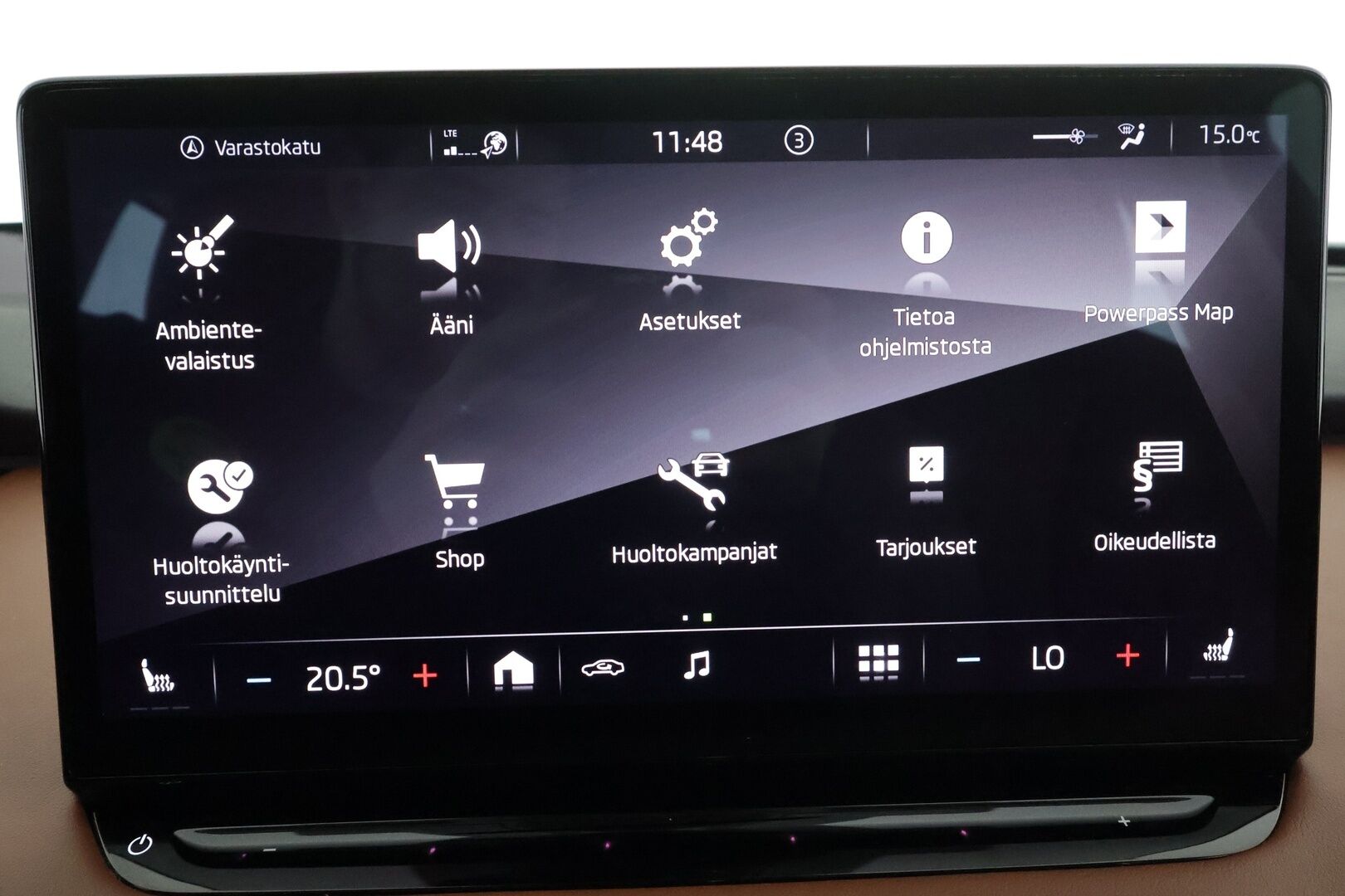 SKODA ENYAQ 2022 80X 4X4 195kW * HUD / ILP / Crystal light / Lasikatto / Ruskea nahkaverhoilu / ACC / Keyless / Navi* - Kauppa & Kotilaturi / Merkkihuolettu / Kahdet renkaat