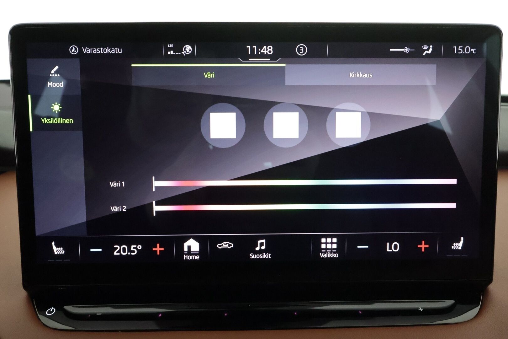 SKODA ENYAQ 2022 80X 4X4 195kW * HUD / ILP / Crystal light / Lasikatto / Ruskea nahkaverhoilu / ACC / Keyless / Navi* - Kauppa & Kotilaturi / Merkkihuolettu / Kahdet renkaat