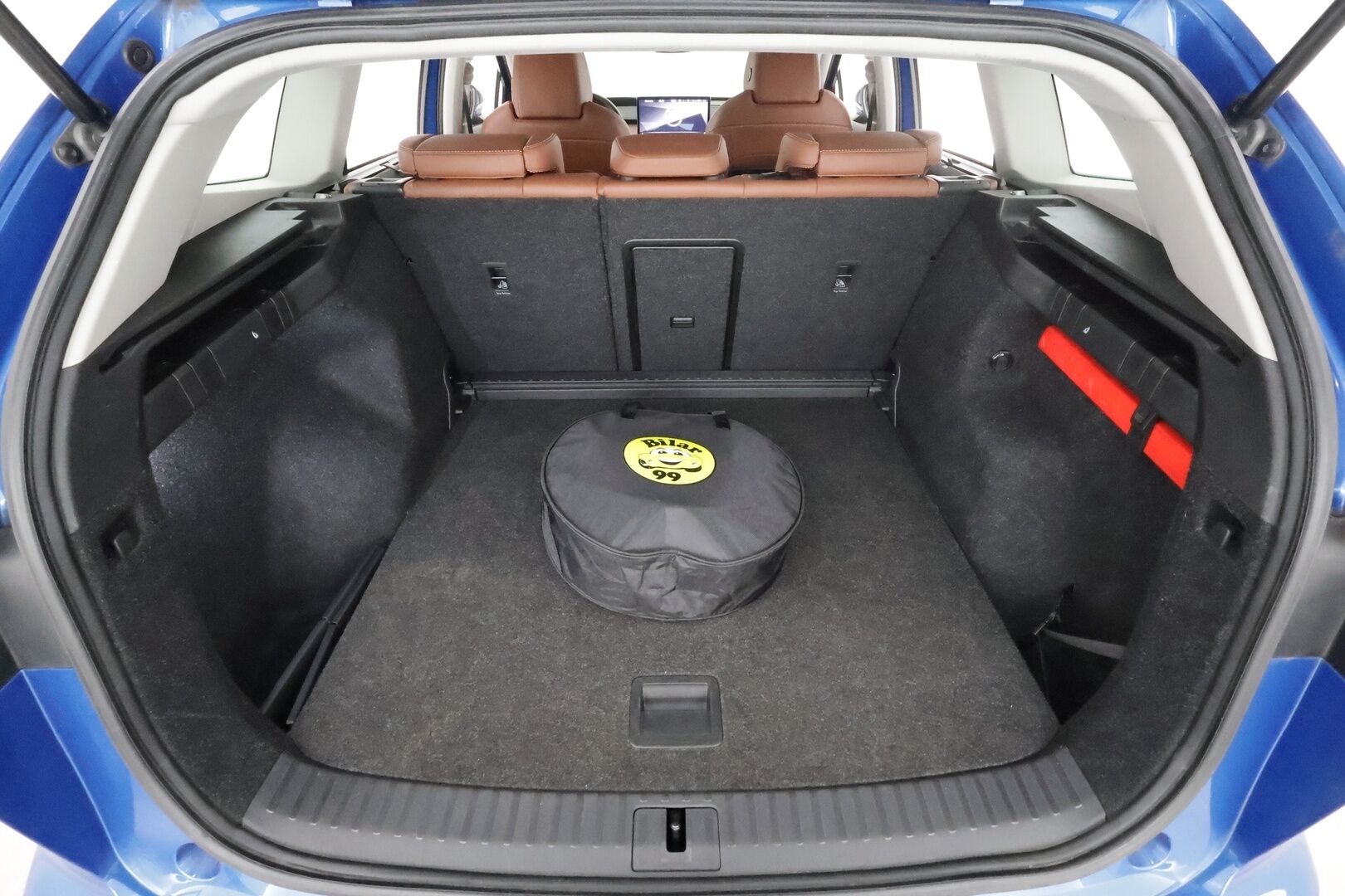 SKODA ENYAQ 2022 80X 4X4 195kW * HUD / ILP / Crystal light / Lasikatto / Ruskea nahkaverhoilu / ACC / Keyless / Navi* - Kauppa & Kotilaturi / Merkkihuolettu / Kahdet renkaat