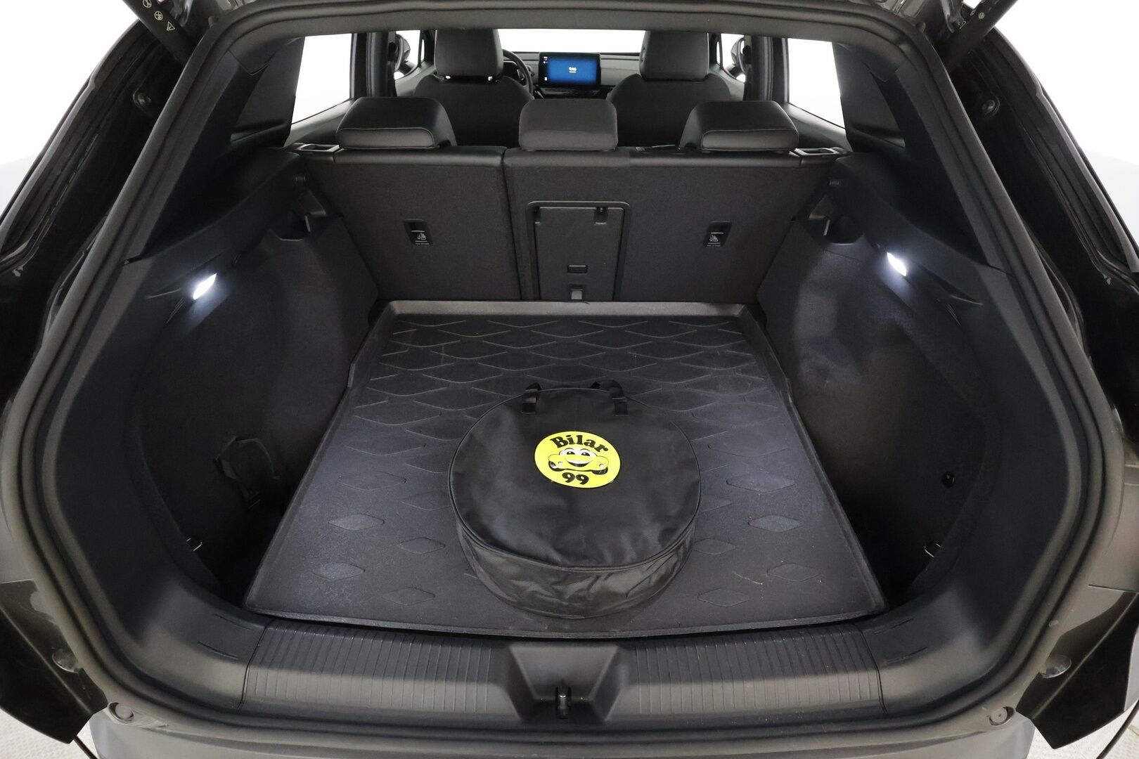 VOLKSWAGEN ID.4 2023 GTX 220 kW * HUD / Lämpöpumppu / IQ Light / Lasikatto / ACC / Keyless / Navi * - Kahdet renkaat / merkkihuollettu