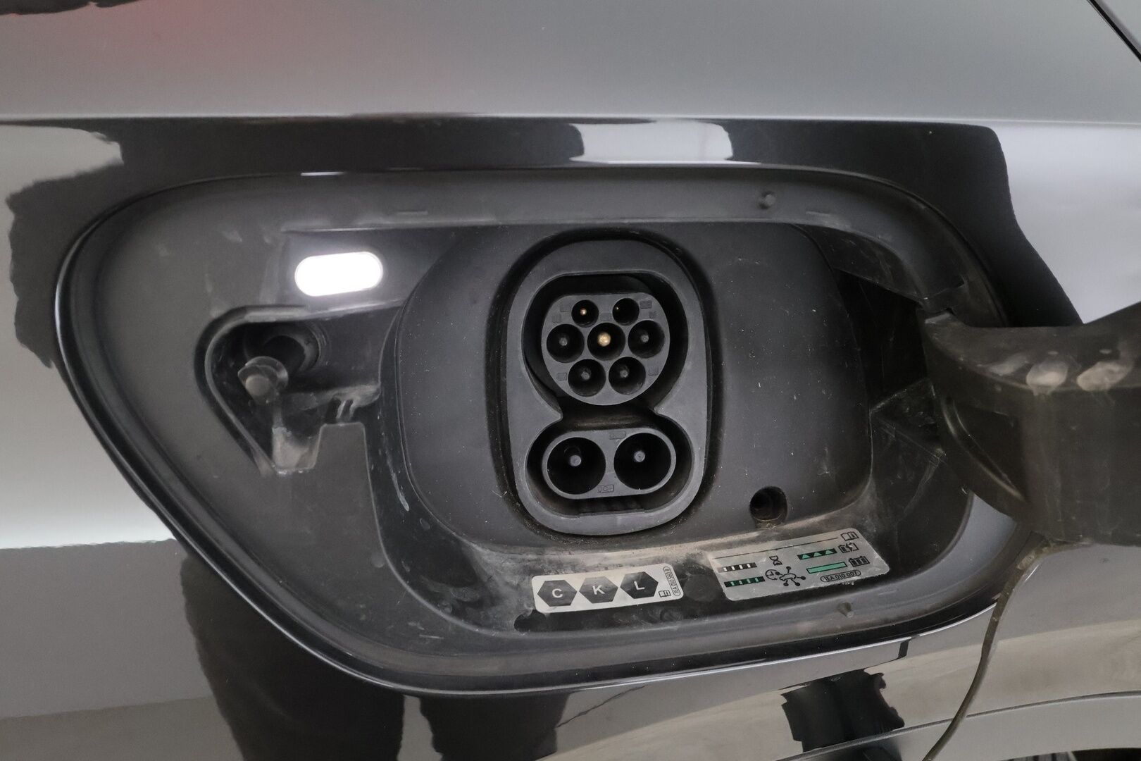 VOLKSWAGEN ID.4 2023 GTX 220 kW * HUD / Lämpöpumppu / IQ Light / Lasikatto / ACC / Keyless / Navi * - Kahdet renkaat / merkkihuollettu