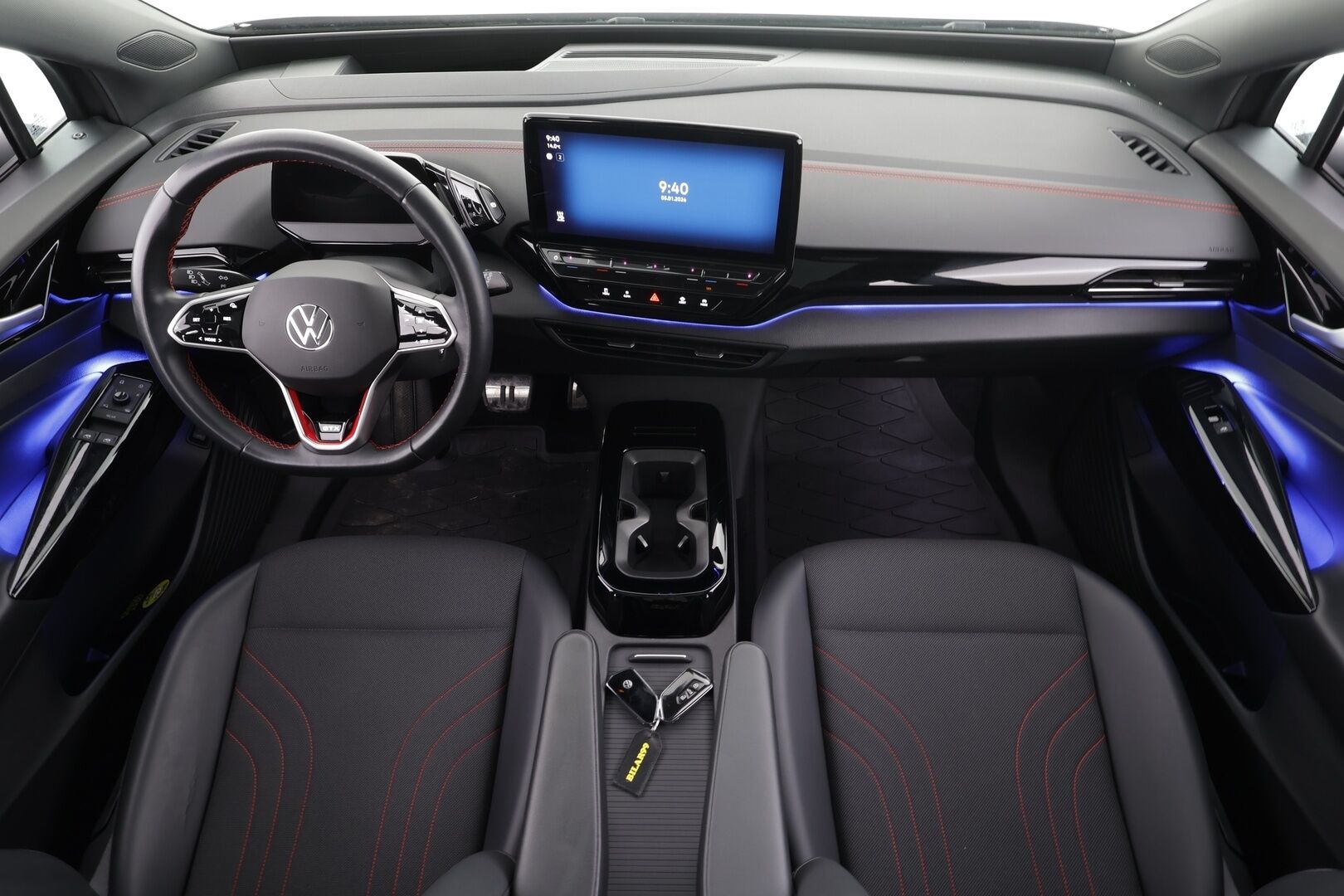 VOLKSWAGEN ID.4 2023 GTX 220 kW * HUD / Lämpöpumppu / IQ Light / Lasikatto / ACC / Keyless / Navi * - Kahdet renkaat / merkkihuollettu