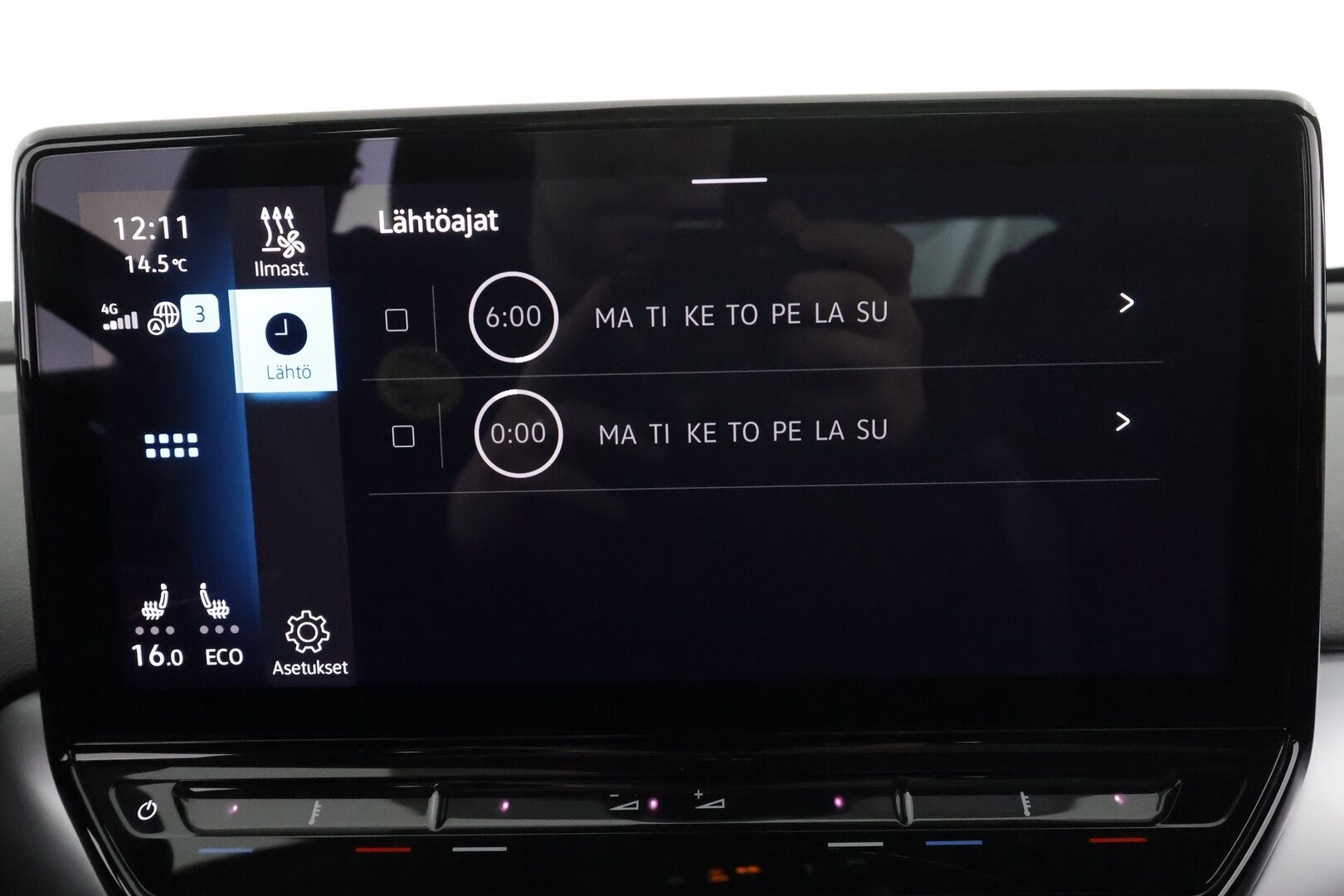 VOLKSWAGEN ID.4 2022 Pro Performance 150 kW * ILP / Lasikatto / Hierovat muistipenkit / IQ-Light / ACC / Keyless / Navi * - Kahdet renkaat / Merkkihuollettu