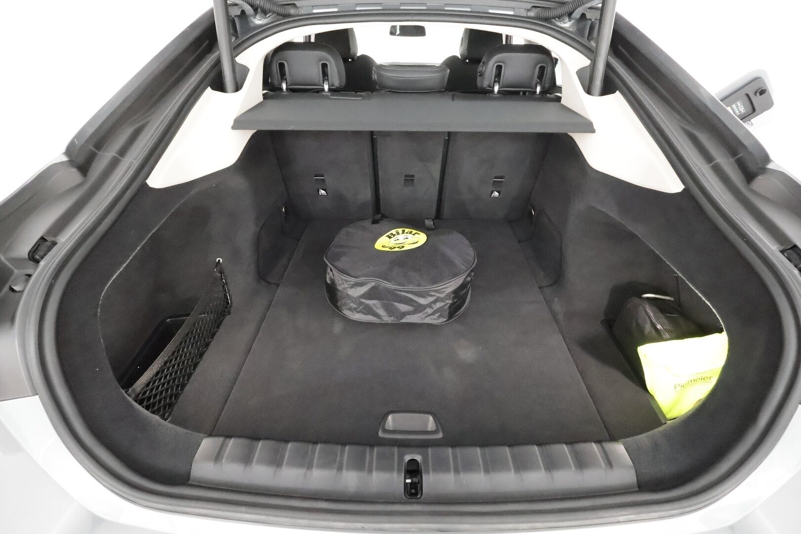 BMW I4 2023 eDrive35 * ACC / Lasikattoluukku / Sportpenkit / LED / P.Kamera / Navi / Kaistavahti / Widescreen * - Akku kuntotarkastettu / 2x Latauskaapelit / Merkkihuollettu