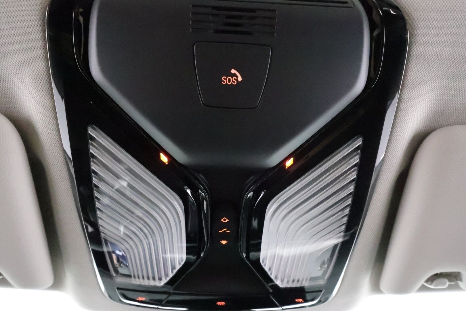 BMW I4 2023 eDrive35 * ACC / Lasikattoluukku / Sportpenkit / LED / P.Kamera / Navi / Kaistavahti / Widescreen * - Akku kuntotarkastettu / 2x Latauskaapelit / Merkkihuollettu