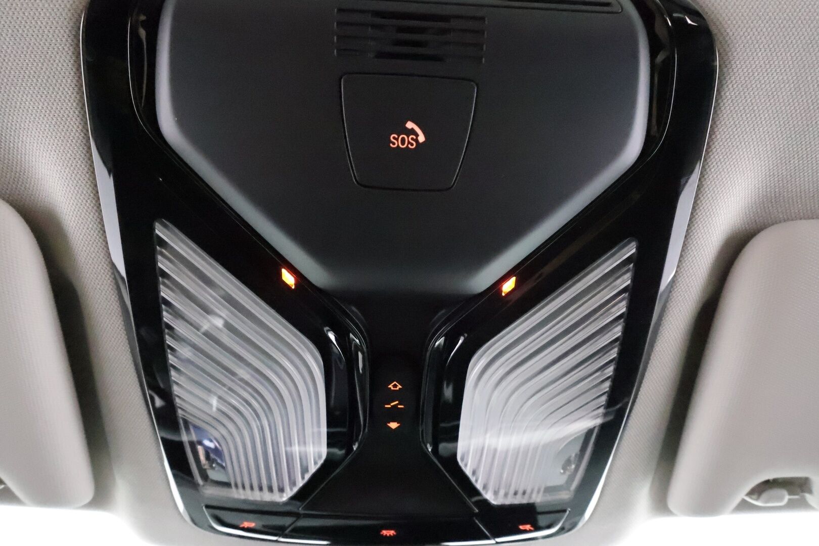 BMW I4 2023 eDrive35 * ACC / Lasikattoluukku / Sportpenkit / LED / P.Kamera / Navi / Kaistavahti / Widescreen * - Akku kuntotarkastettu / 2x Latauskaapelit / Merkkihuollettu