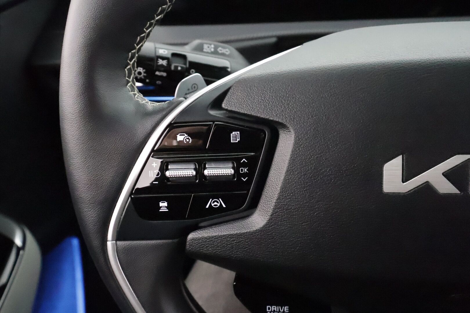 KIA EV6 2023 GT-Line AWD 77 kWh 325 hv * ACC / HUD / 360° / Meridian / Muistipenkki / Koukku / Adapt.LED / Navi / ILP * - Akku kuntotarkastettu / Ilmastoidut penkit / Merkkihuollettu