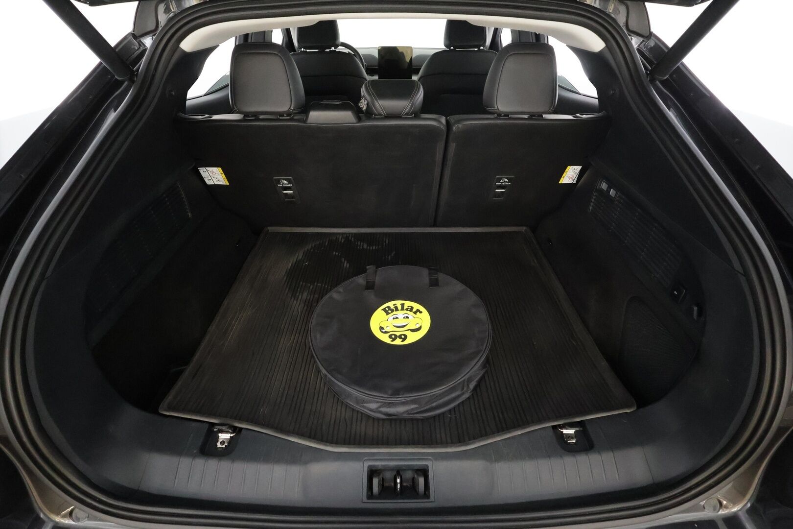 FORD MUSTANG MACH-E 2022 98kWh 294hv A1 RWD * ACC / 360° / B&O / Muistipenkki / LED / Lasikatto / BLIS / Navi / Nahat * - Akku kuntotarkastettu / Merkkihuollettu