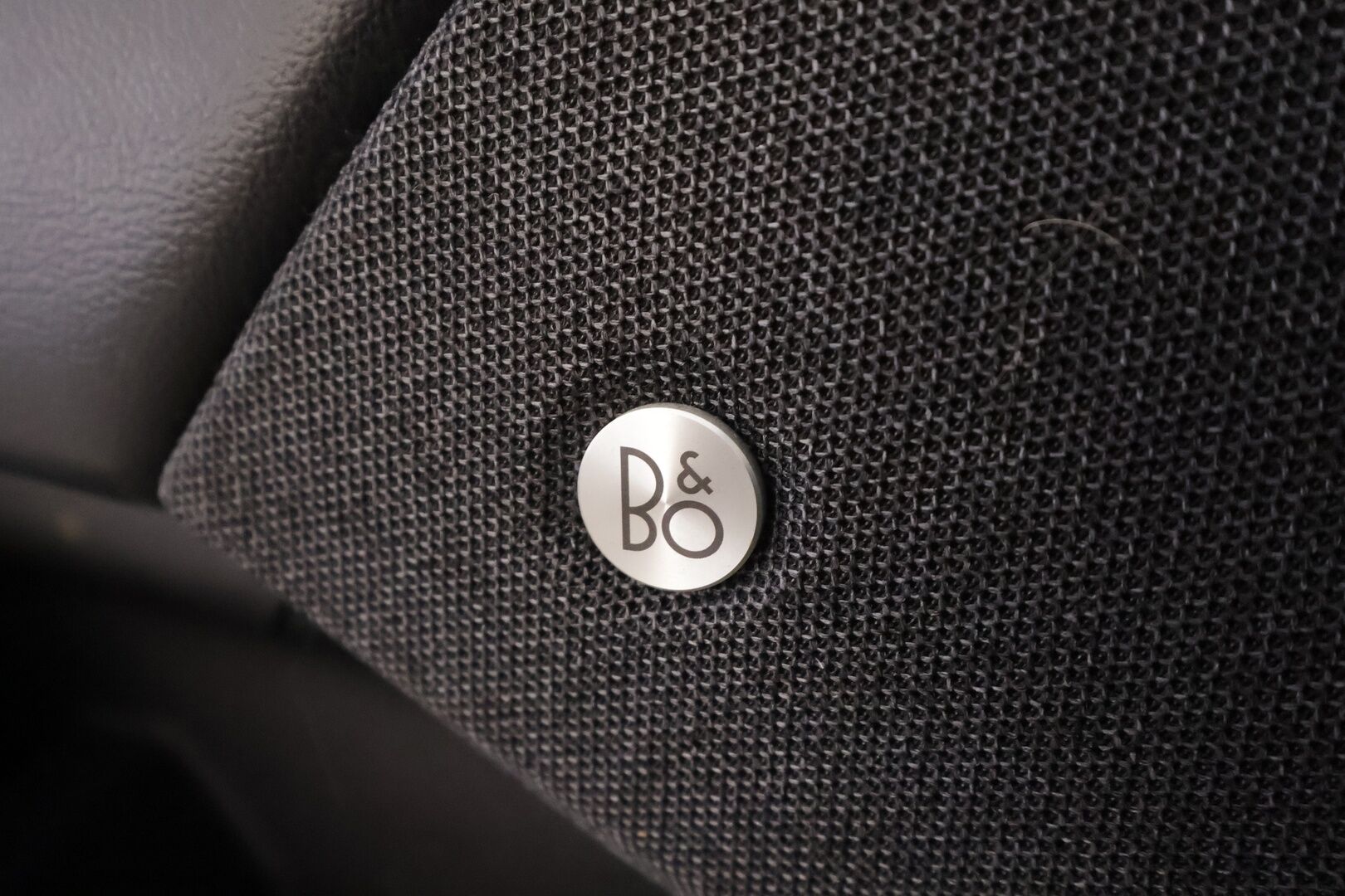 FORD MUSTANG MACH-E 2022 98kWh 294hv A1 RWD * ACC / 360° / B&O / Muistipenkki / LED / Lasikatto / BLIS / Navi / Nahat * - Akku kuntotarkastettu / Merkkihuollettu