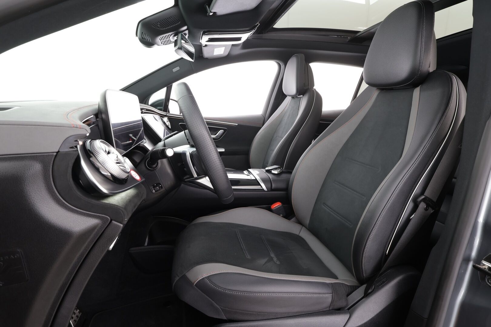 MERCEDES-BENZ EQE SUV 2023 350 4Matic AMG * Distronic+ / Digital Light / Koukku / DTR+Q / ILP / Burmester / Muistipenkit / 360° / HUD / Panorama * - Huippuvarusteet