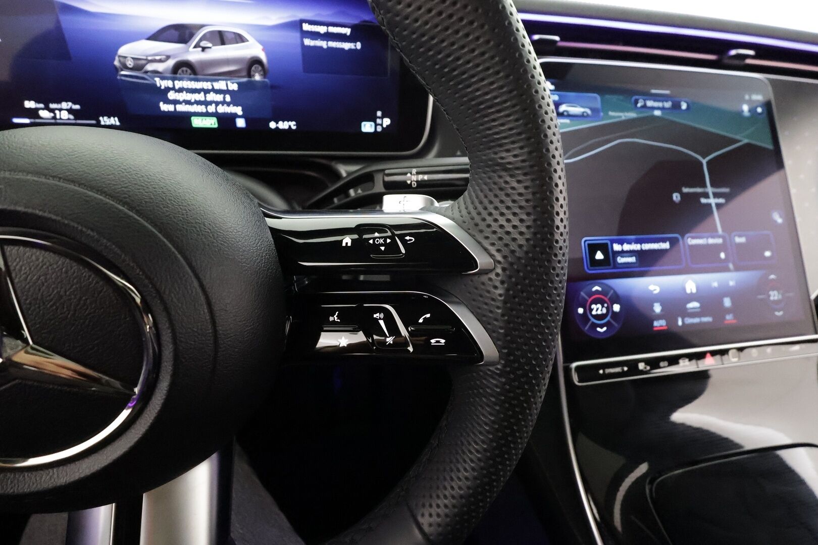 MERCEDES-BENZ EQE SUV 2023 350 4Matic AMG * Distronic+ / Digital Light / Koukku / DTR+Q / ILP / Burmester / Muistipenkit / 360° / HUD / Panorama * - Huippuvarusteet