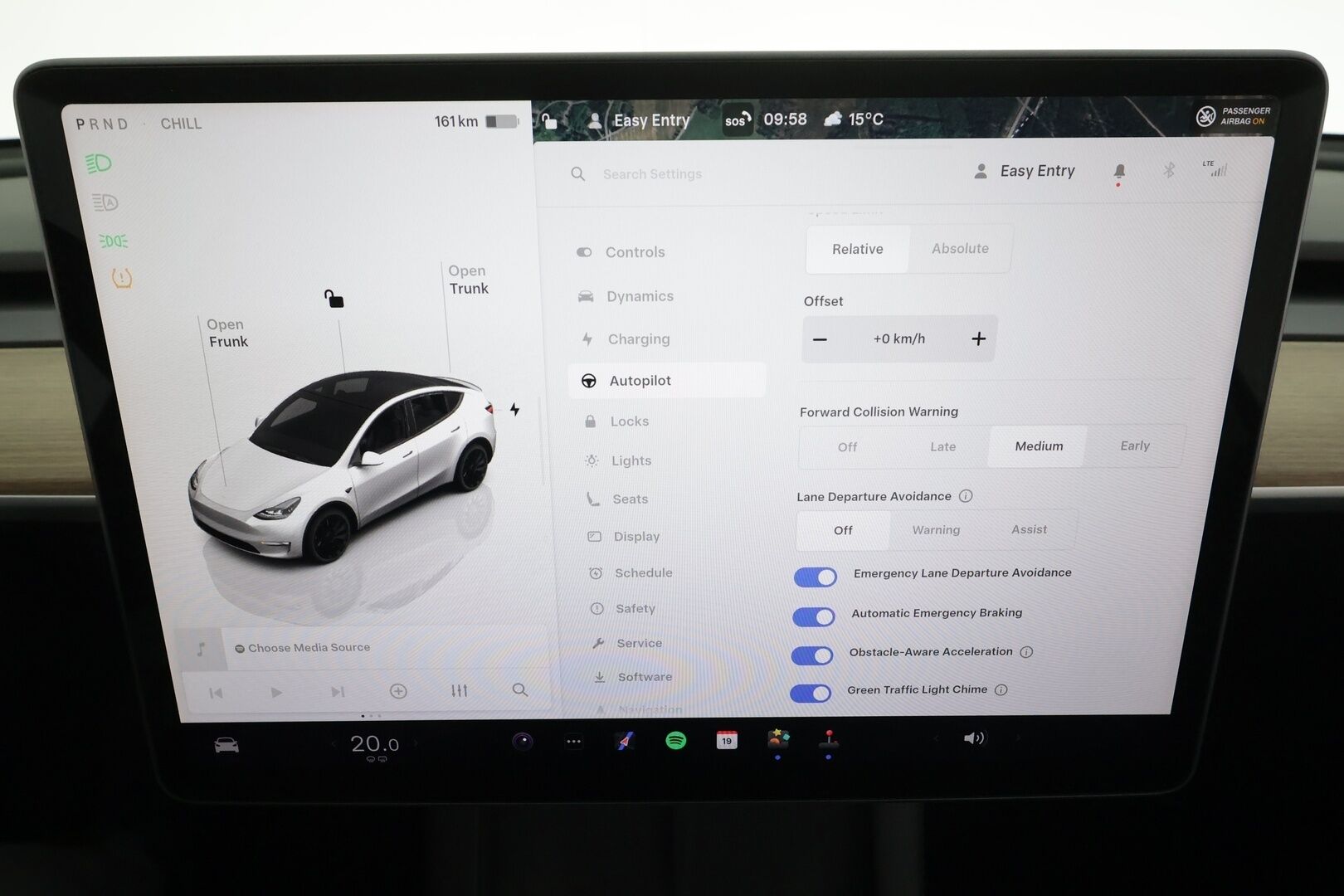 TESLA MODEL Y 2023 Performance Dual Motor * Lasikatto / ILP / P.kamera / Matrix LED / Premium Audio / Nahat * - Akku kuntotarkastettu 