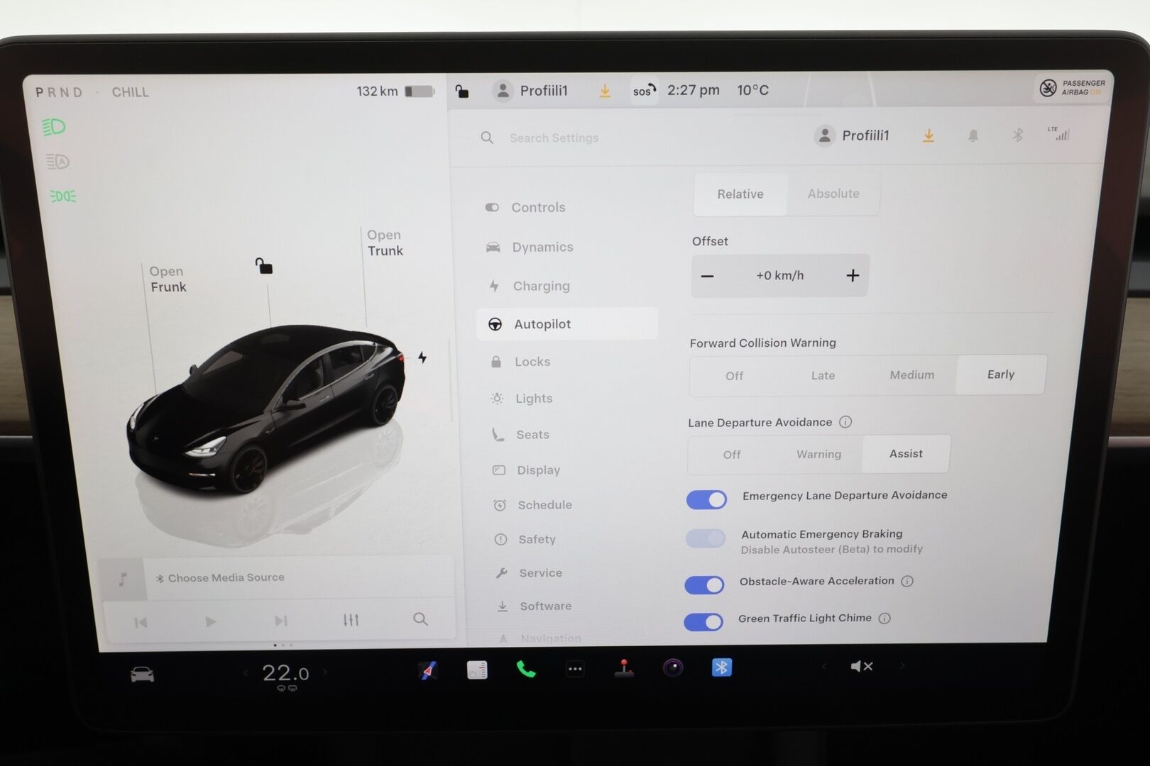 TESLA MODEL 3 2023 Performance * ILP / ACC / Lasikatto / Premium Audio / P.Kamera / Matrix-LED / Muistipenkki / Kaistavahti * - Takuu 11/2026 asti! 