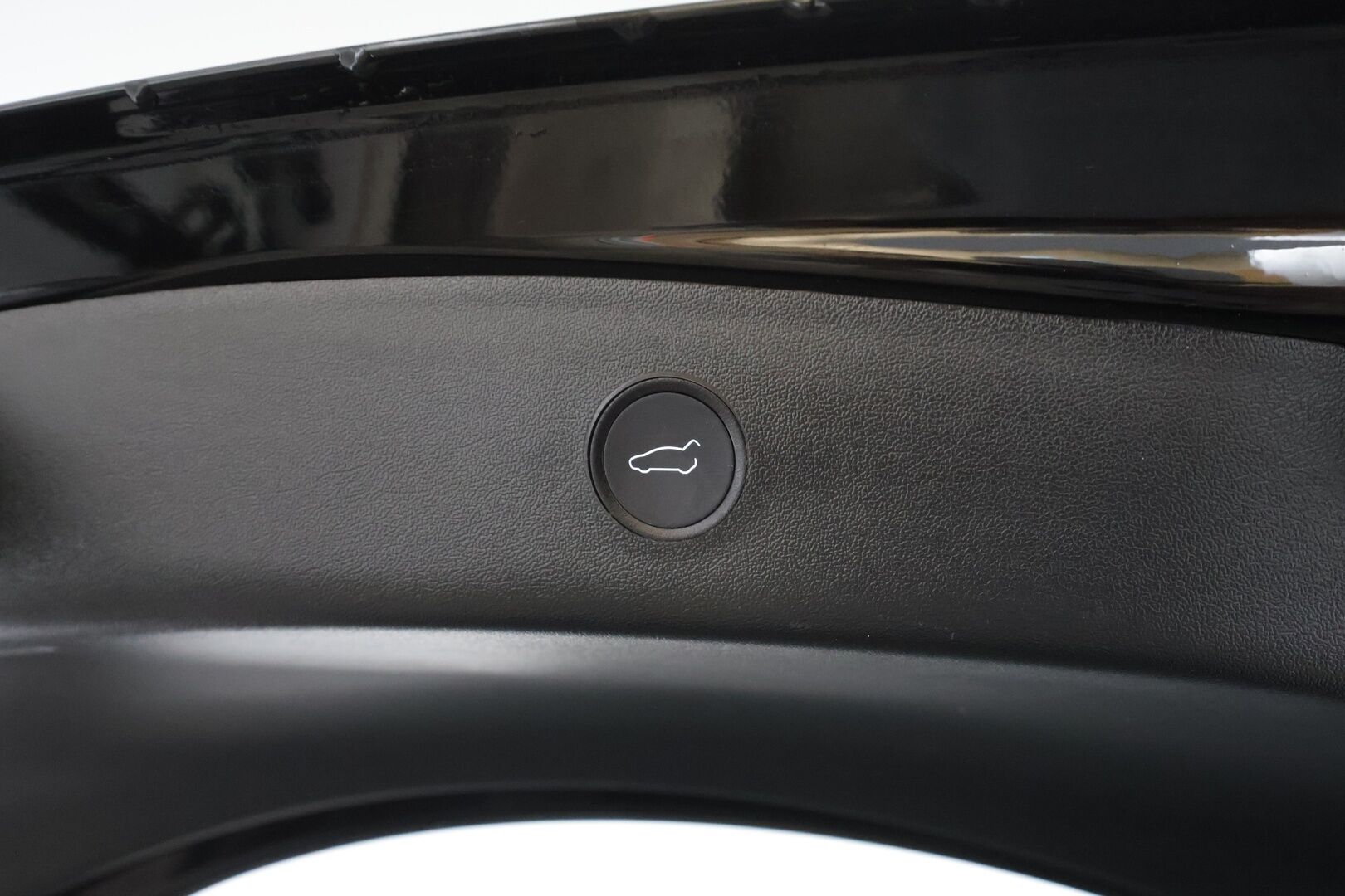 TESLA MODEL 3 2023 Performance * ILP / ACC / Lasikatto / Premium Audio / P.Kamera / Matrix-LED / Muistipenkki / Kaistavahti * - Takuu 11/2026 asti! 