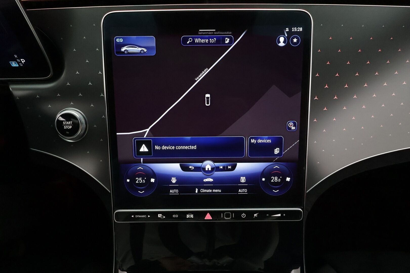 MERCEDES-BENZ EQE 2023 350 4Matic AMG * Digital-LED / Distronic / 360° / Comfort-istuimet Muistilla / Koukku / Burmester / Keyless * - 2x Latauskaapelit 