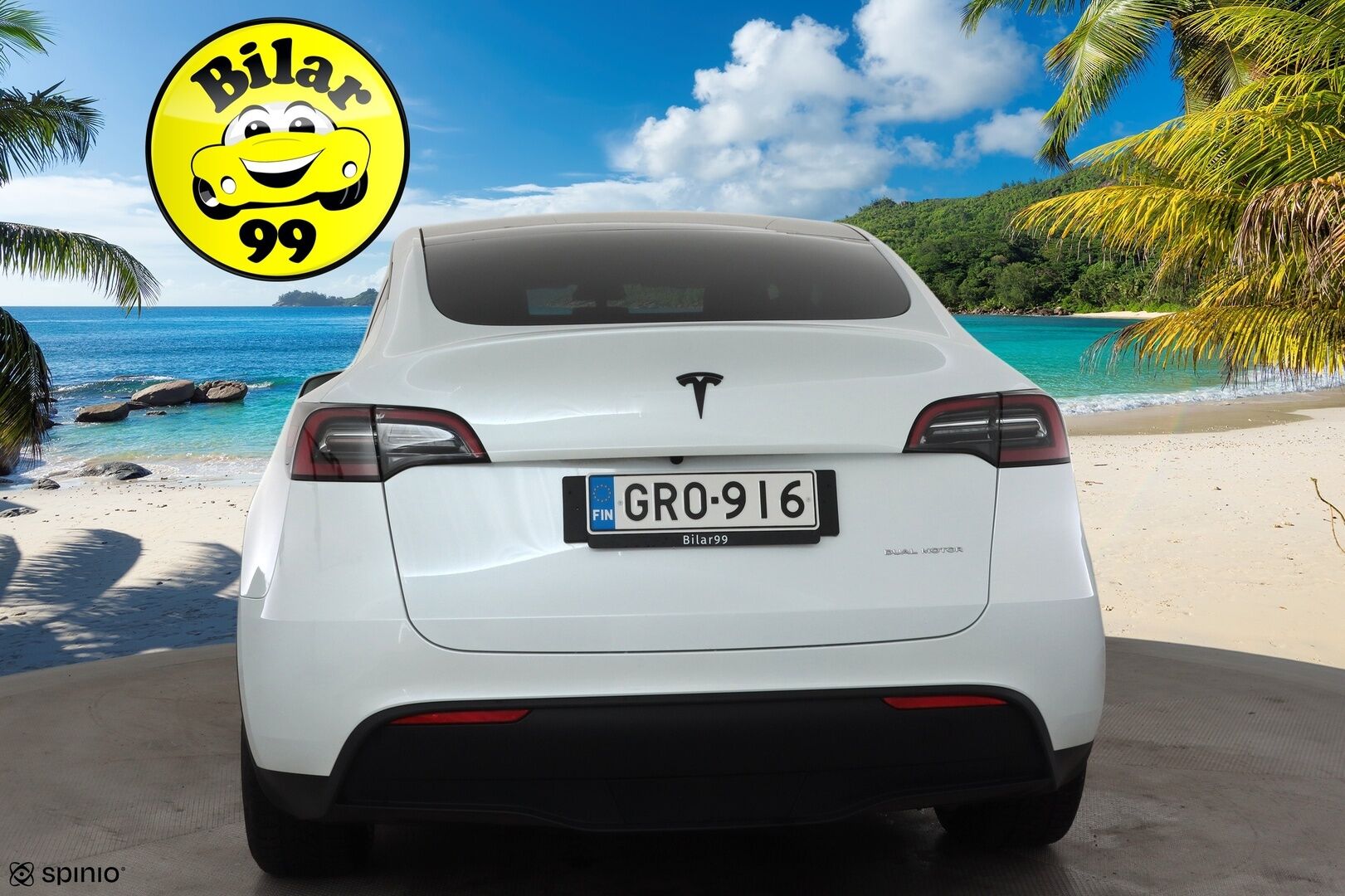TESLA MODEL Y 2023 Long Range * Koukku / ILP / ACC / Lasikatto / Matrix-LED / P.Kamera / Muistipenkki / Premium Audio / Navi / Keyless * - Kahdet renkaat aluvanteilla