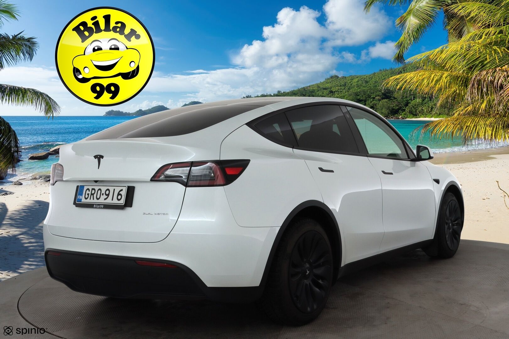 TESLA MODEL Y 2023 Long Range * Koukku / ILP / ACC / Lasikatto / Matrix-LED / P.Kamera / Muistipenkki / Premium Audio / Navi / Keyless * - Kahdet renkaat aluvanteilla