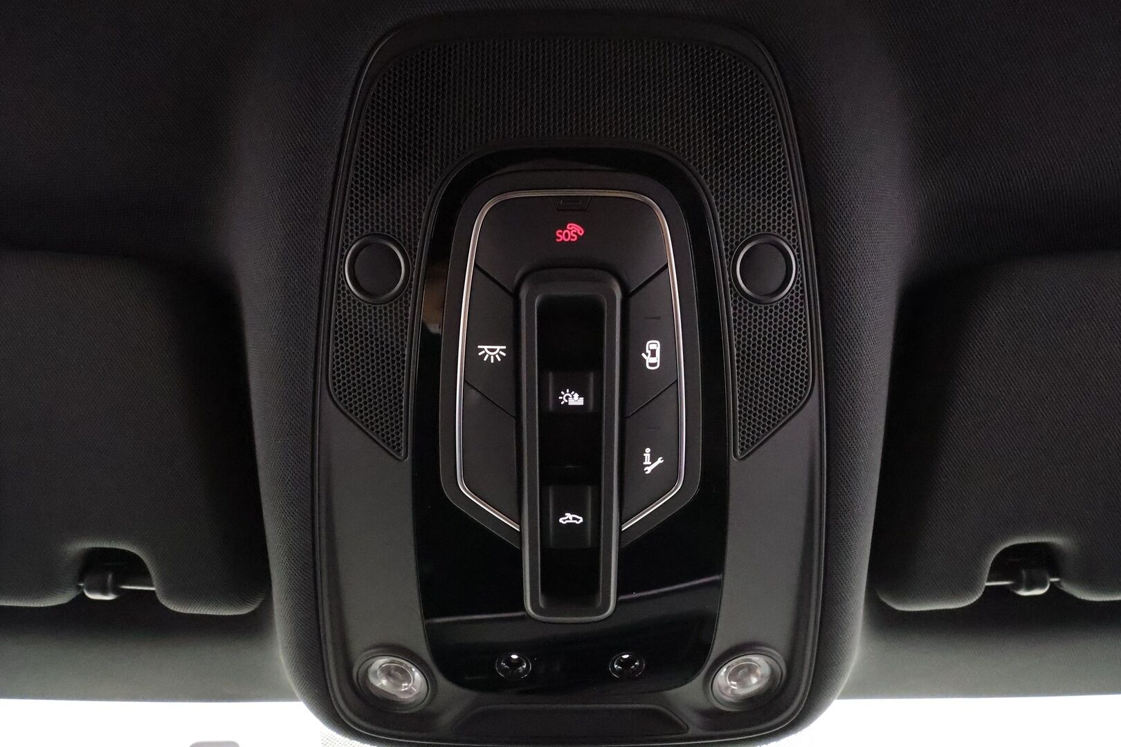 AUDI Q8 E-TRON 2024 55 Sportback * ACC / 360° / Matrix LED / Tuuletetut muistipenkit / Panorama / B&O / Ilma-alusta / KeylessGo / Navi / HUD * - Huippuvarusteet