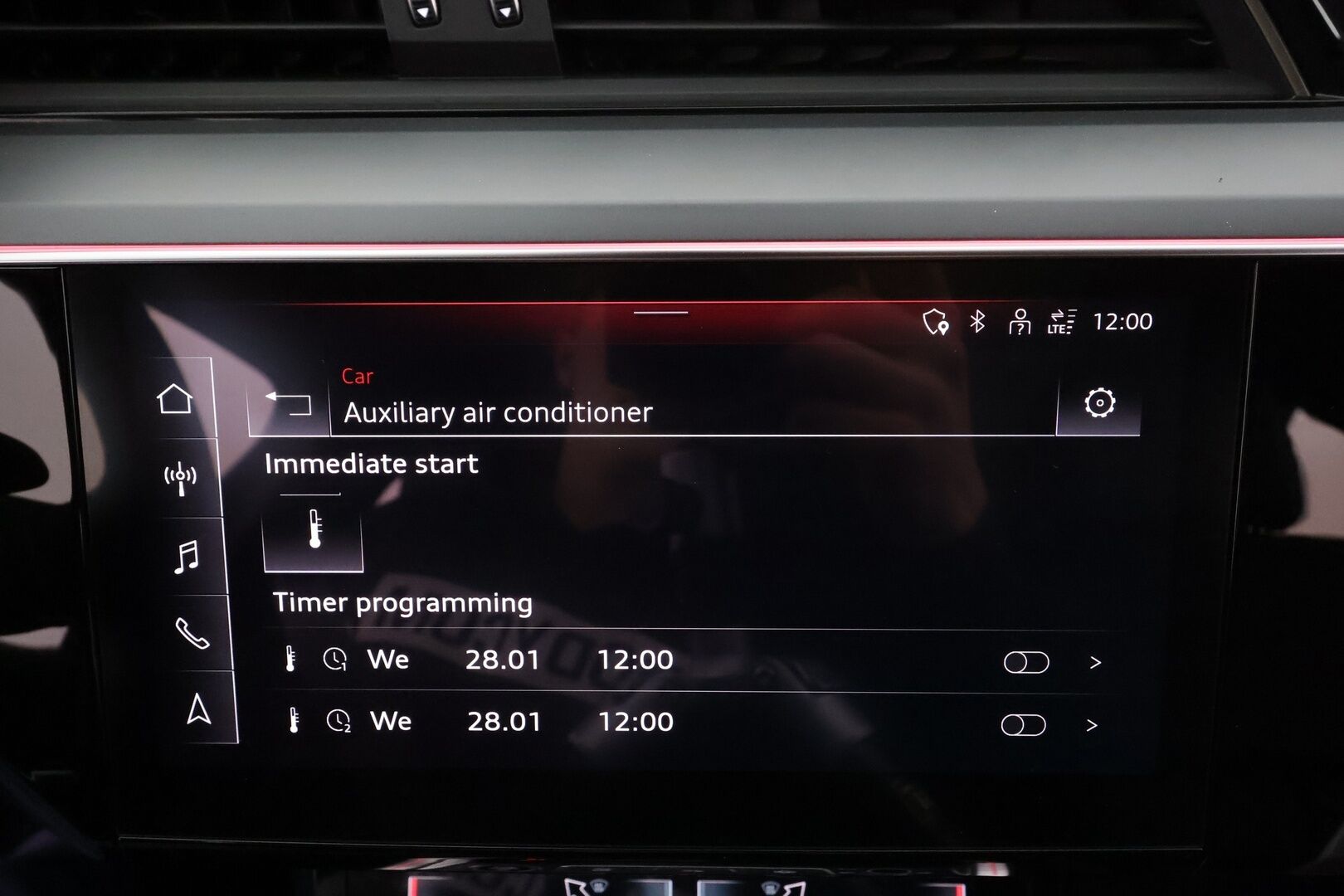 AUDI Q8 E-TRON 2024 55 Sportback * ACC / 360° / Matrix LED / Tuuletetut muistipenkit / Panorama / B&O / Ilma-alusta / KeylessGo / Navi / HUD * - Huippuvarusteet