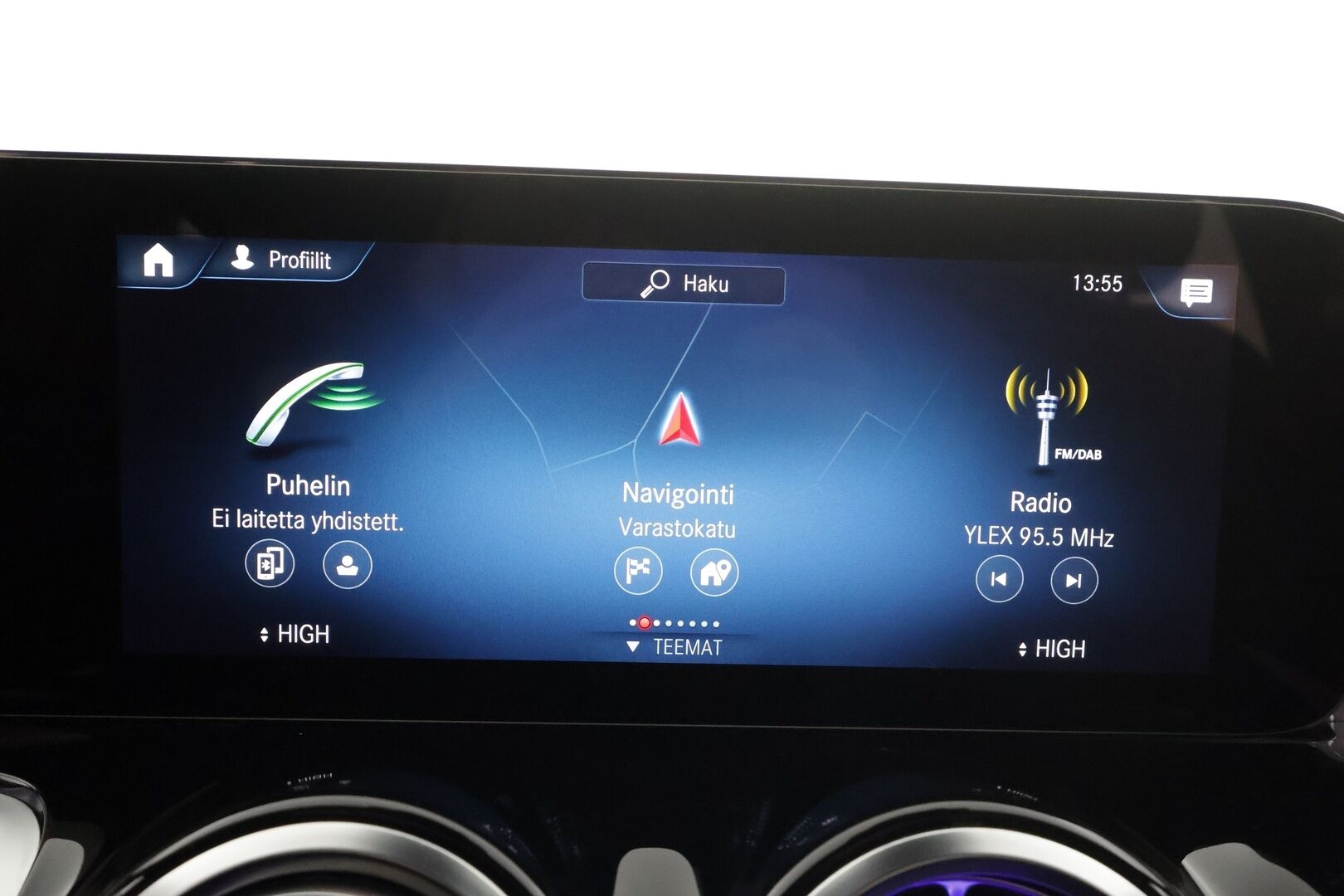 MERCEDES-BENZ EQB 2023 350 4Matic 7-H Progressive * LED / Distronic / Sportpenkit Muistilla / Widescreen / 360 / Navi / Keyless * - Panorama / 2x Latauskaapelit