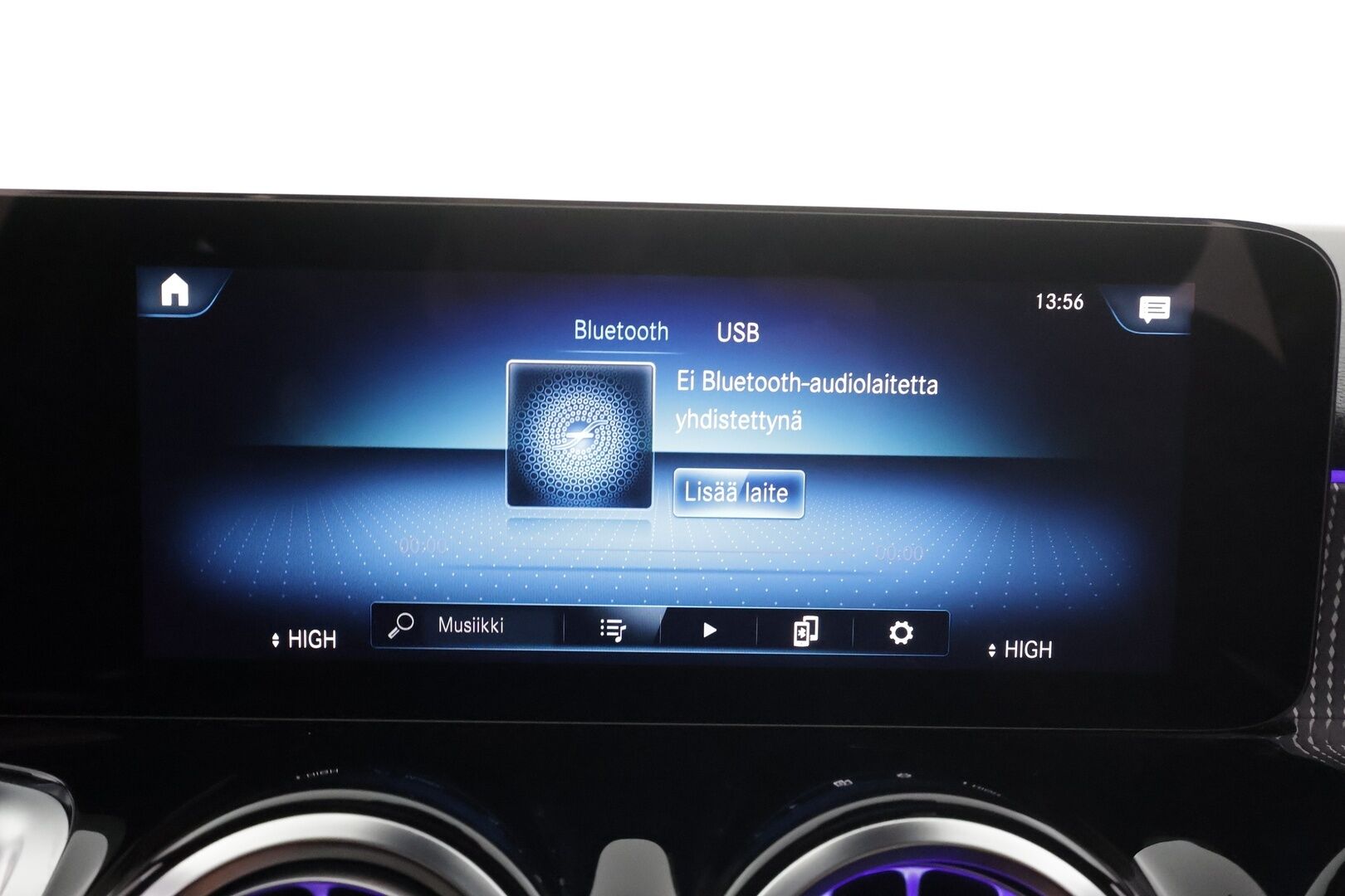 MERCEDES-BENZ EQB 2023 350 4Matic 7-H Progressive * LED / Distronic / Sportpenkit Muistilla / Widescreen / 360 / Navi / Keyless * - Panorama / 2x Latauskaapelit