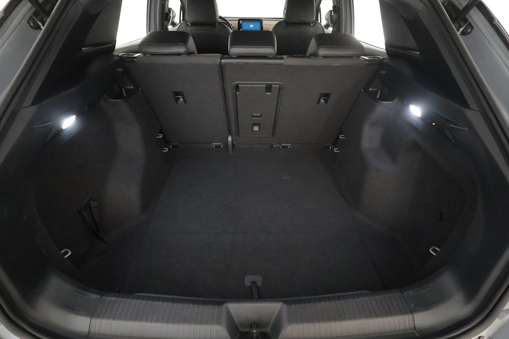 VOLKSWAGEN ID.4 2022 Pro Performance 150kW * ACC / ILP / IQ-Light / P.kamera / Apple&Android / Keyless * - Akku kuntotarkastettu / Merkkihuollettu 