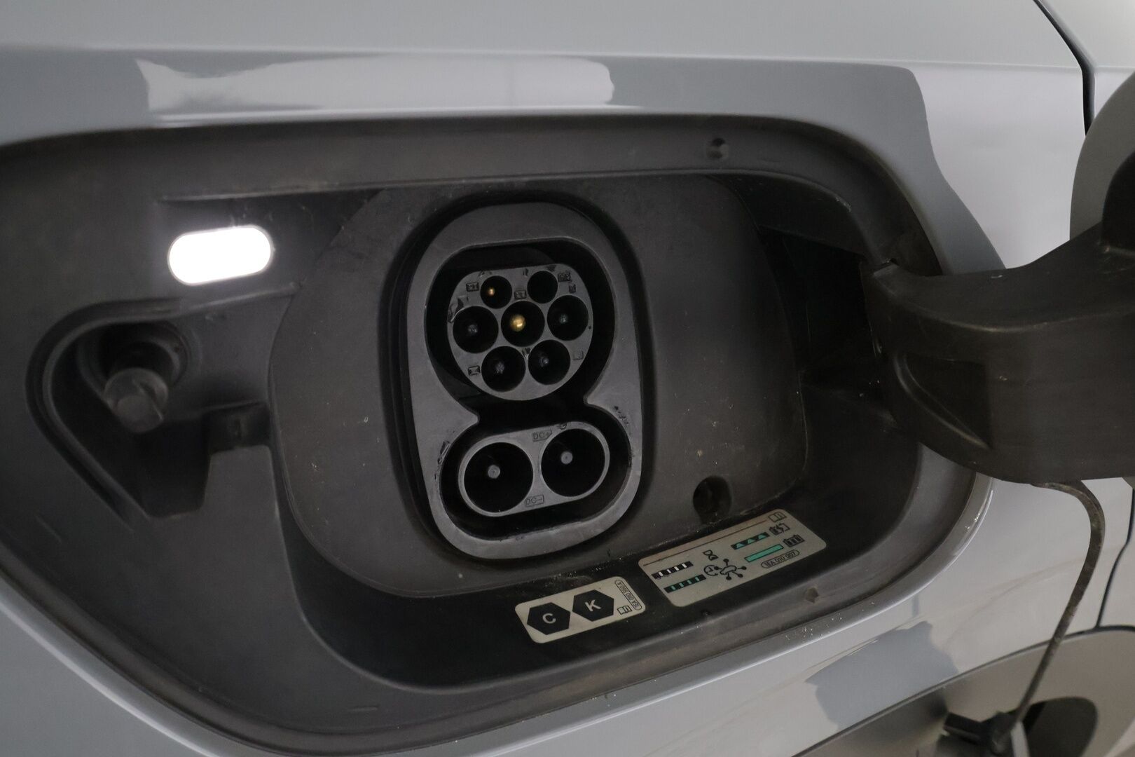 VOLKSWAGEN ID.4 2022 Pro Performance 150kW * ACC / ILP / IQ-Light / P.kamera / Apple&Android / Keyless * - Akku kuntotarkastettu / Merkkihuollettu 