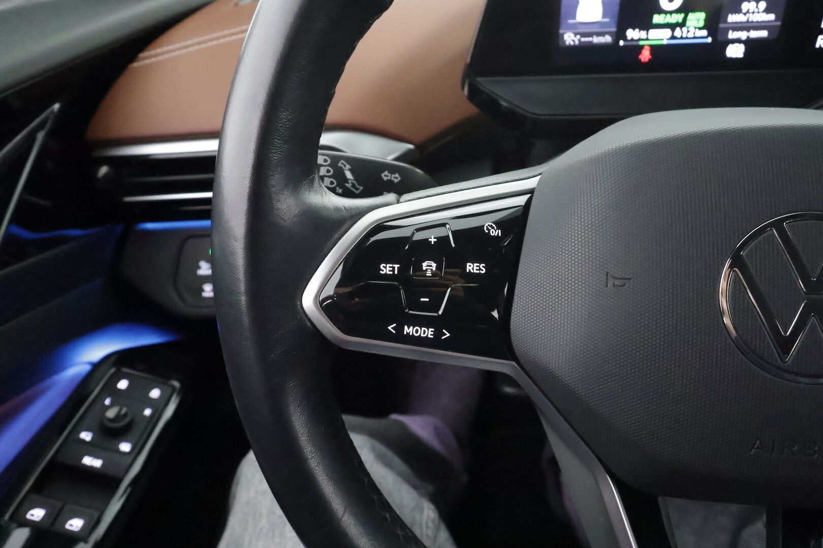 VOLKSWAGEN ID.4 2022 Pro Performance 150kW * ACC / ILP / IQ-Light / P.kamera / Apple&Android / Keyless * - Akku kuntotarkastettu / Merkkihuollettu 