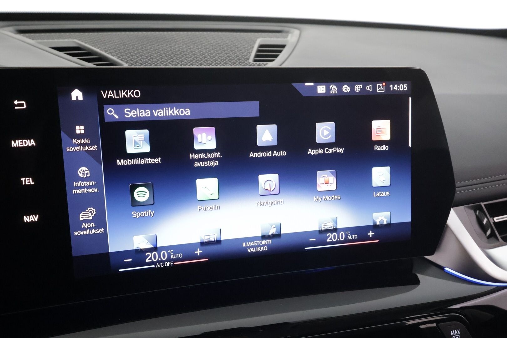 BMW IX1 2023 30e xDrive xLine * ACC / Widescreen / Lisälämmitin / Ruskeat sporttinahat / Koukku / P.kamera / LED * - Merkkihuollettu  / Akku kuntotarkastettu SoH 97,3% / Kahdet Renkaat